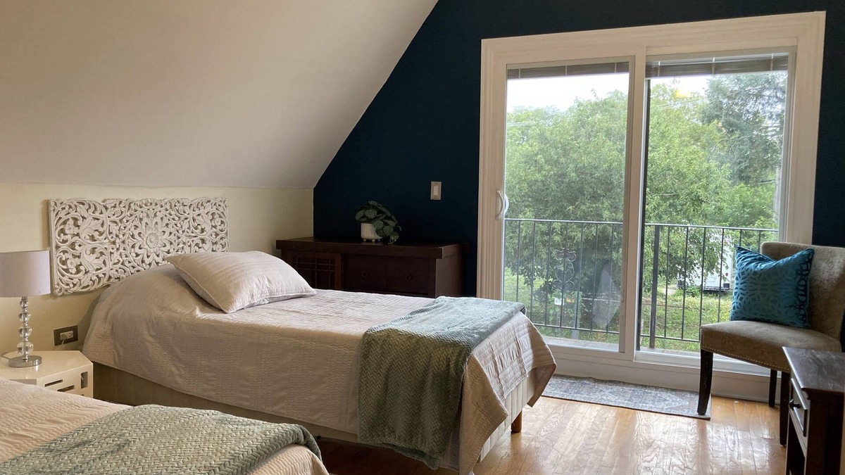 Near West Side House | Single Family Home in the Heart of Chicago. By UIC, Medical District, Pilsen!