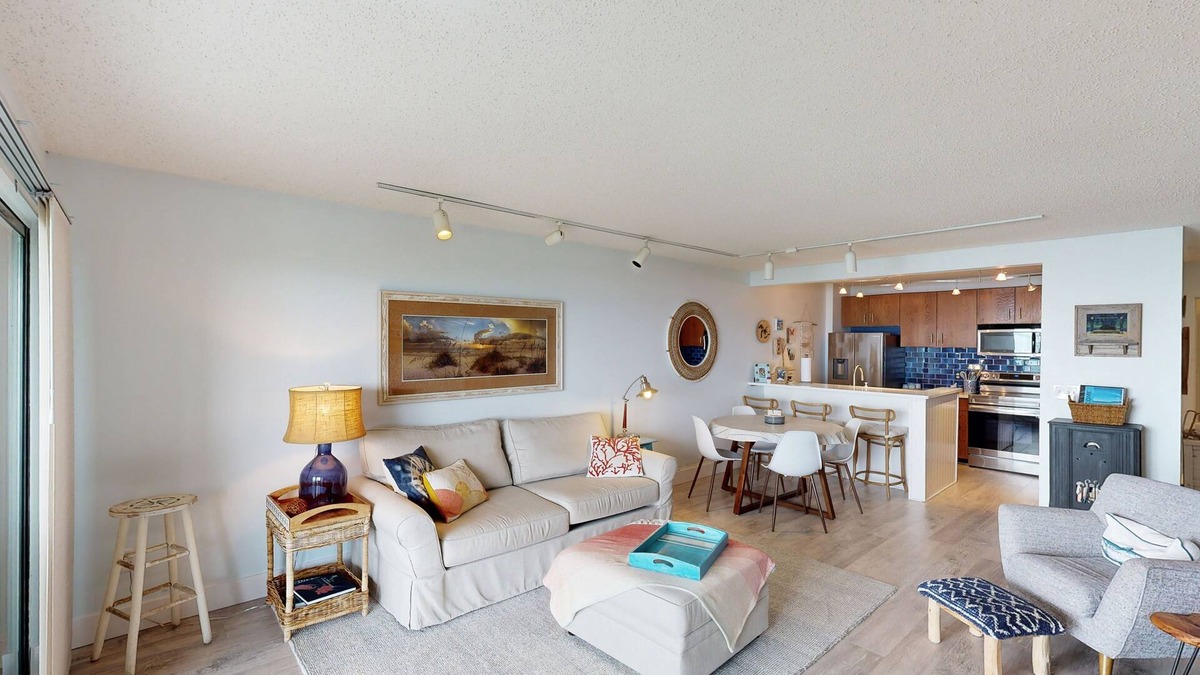 Maple City Condo | Single-level lakefront hideaway with a deck, fireplace, & washer/dryer