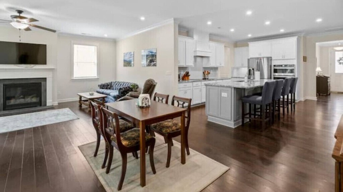 Mint Hill House | Single Level, Open Floor Plan w/ Indoor Fire Place