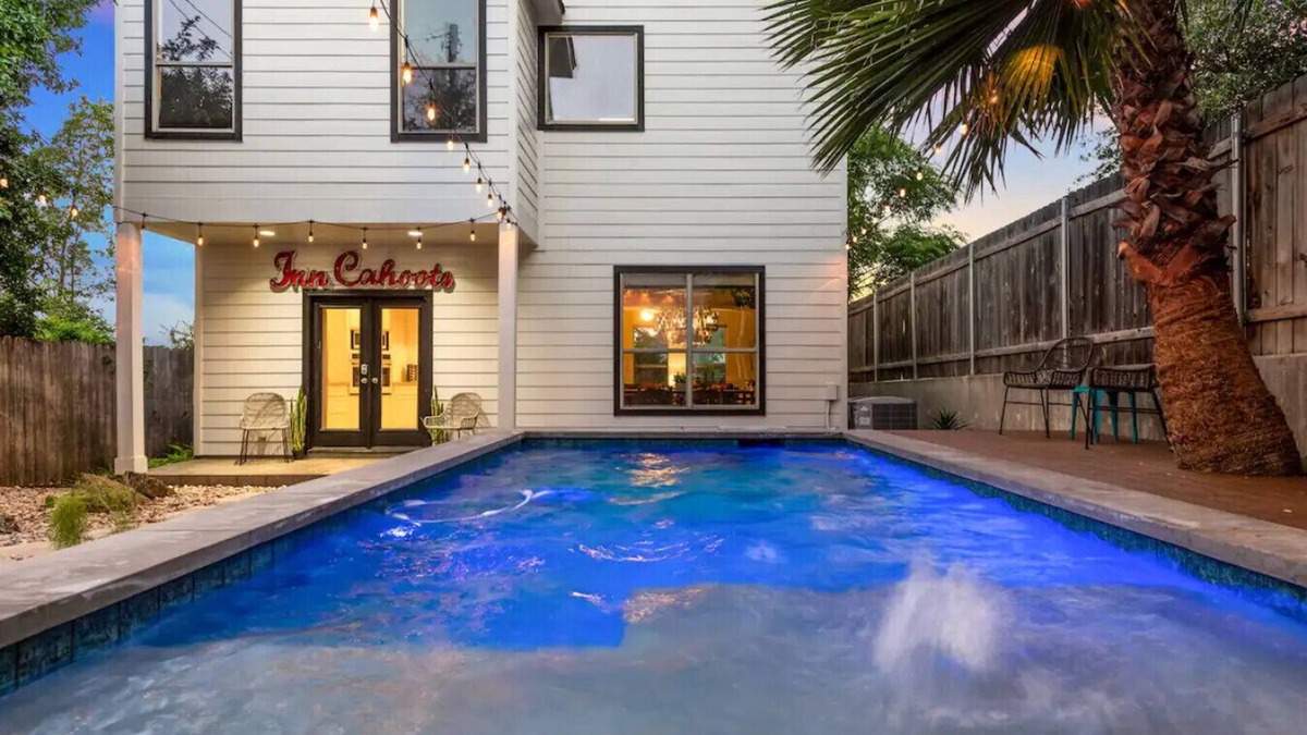 Central East Austin House | Single Malt Manor | Downtown Austin