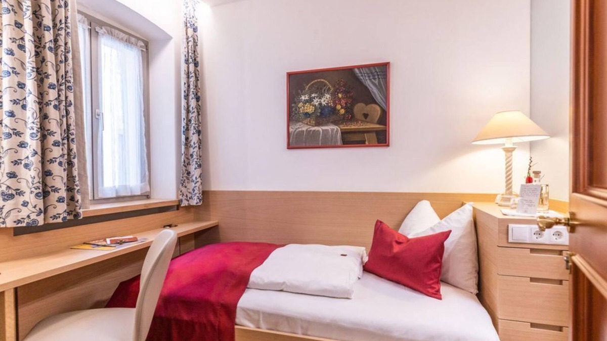 Altstadt House | Single room Mini - Altstadthotel Wolf