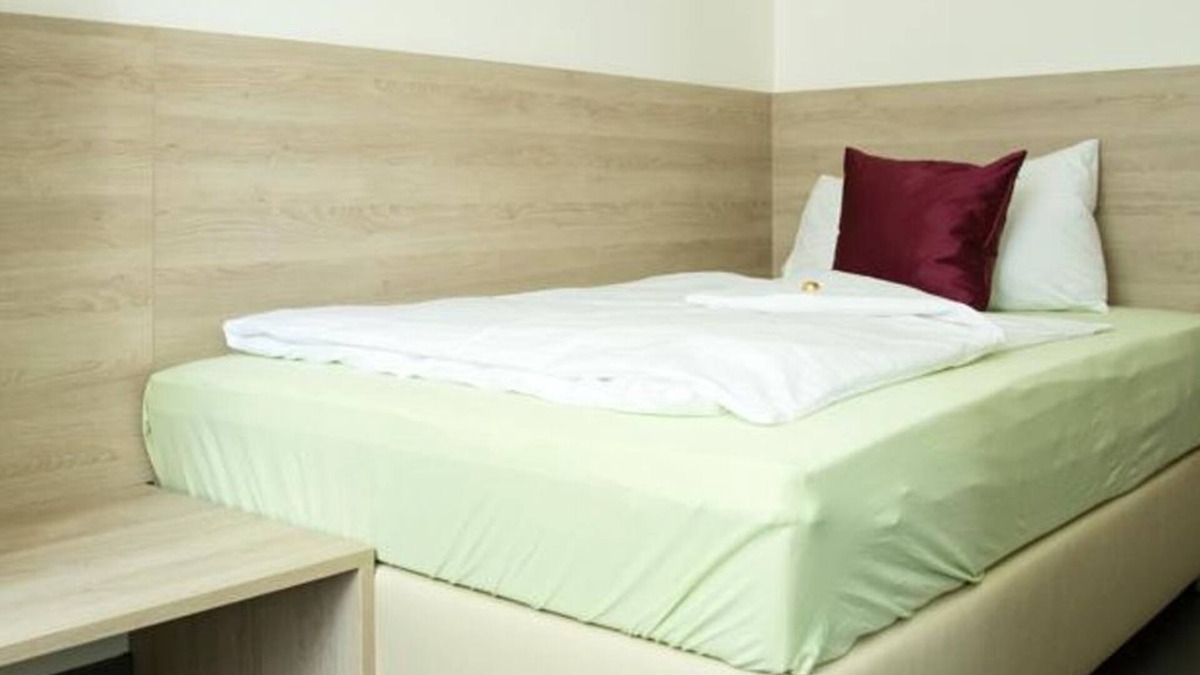 Loretto House | Single room with shower & toilet - B u. B Villaverde