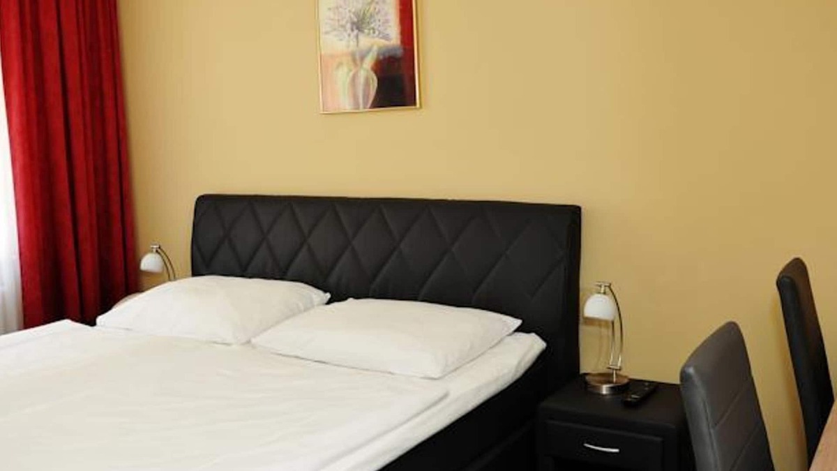 Schallmoos House | Single room with shower, toilet - Ganslhof, hotel