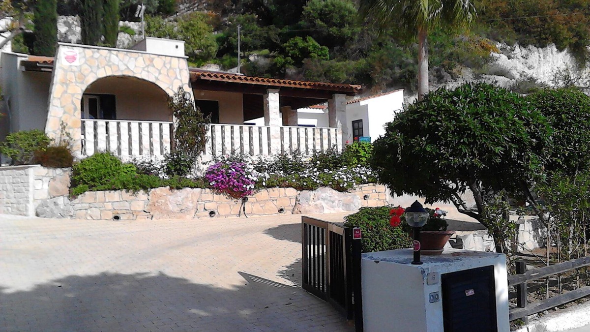 Tala Villa | Single storey villa in Kamares Village, Tala, Paphos with private pool