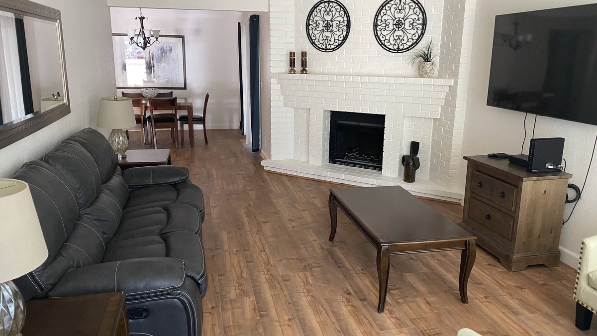 Citrus Heights House | Single Story Charmer in Citrus Heights! Recently Remodeled!
