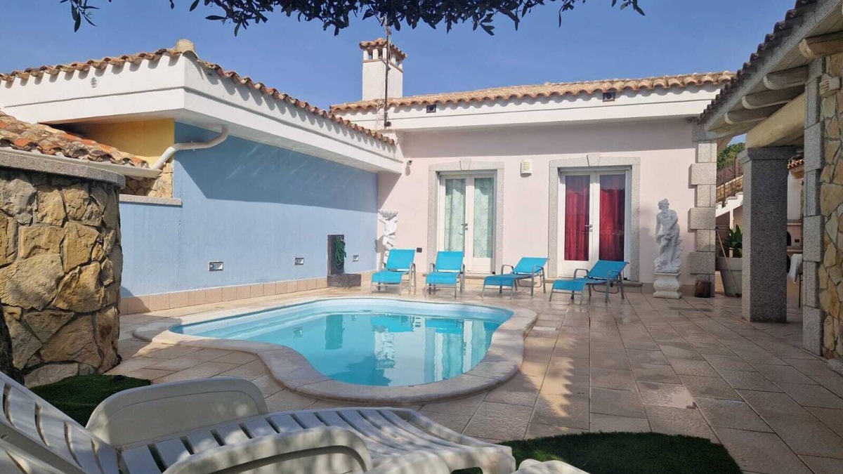 Cala Sinzias House | Sinzias Dependance with pool