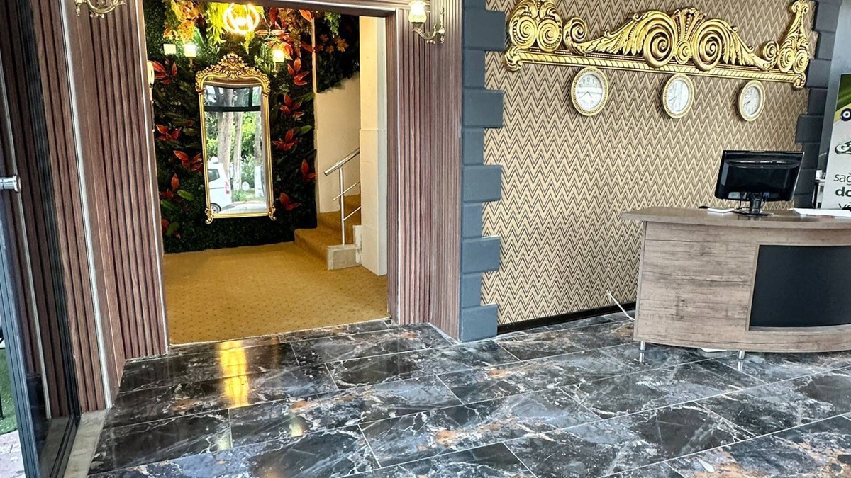 Mezetli Hotel | sio otel