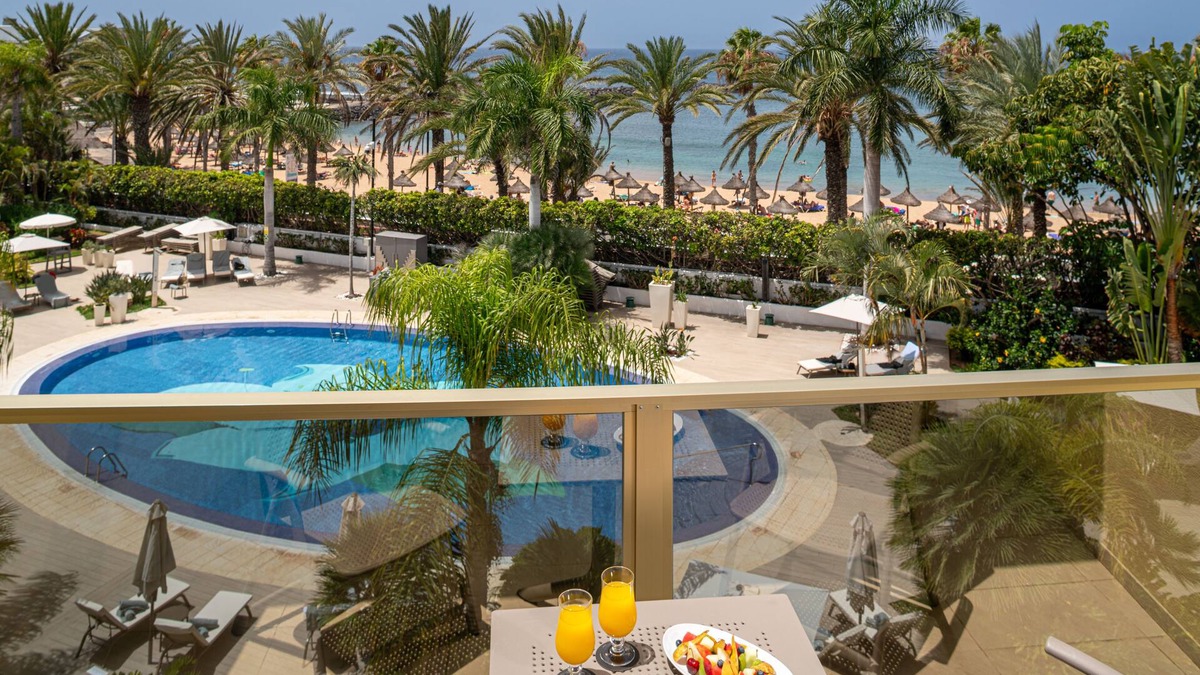 Arona Hotel | Sir Anthony Hotel