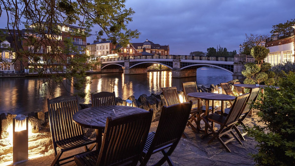 Windsor City Centre Hotel | Sir Christopher Wren Hotel