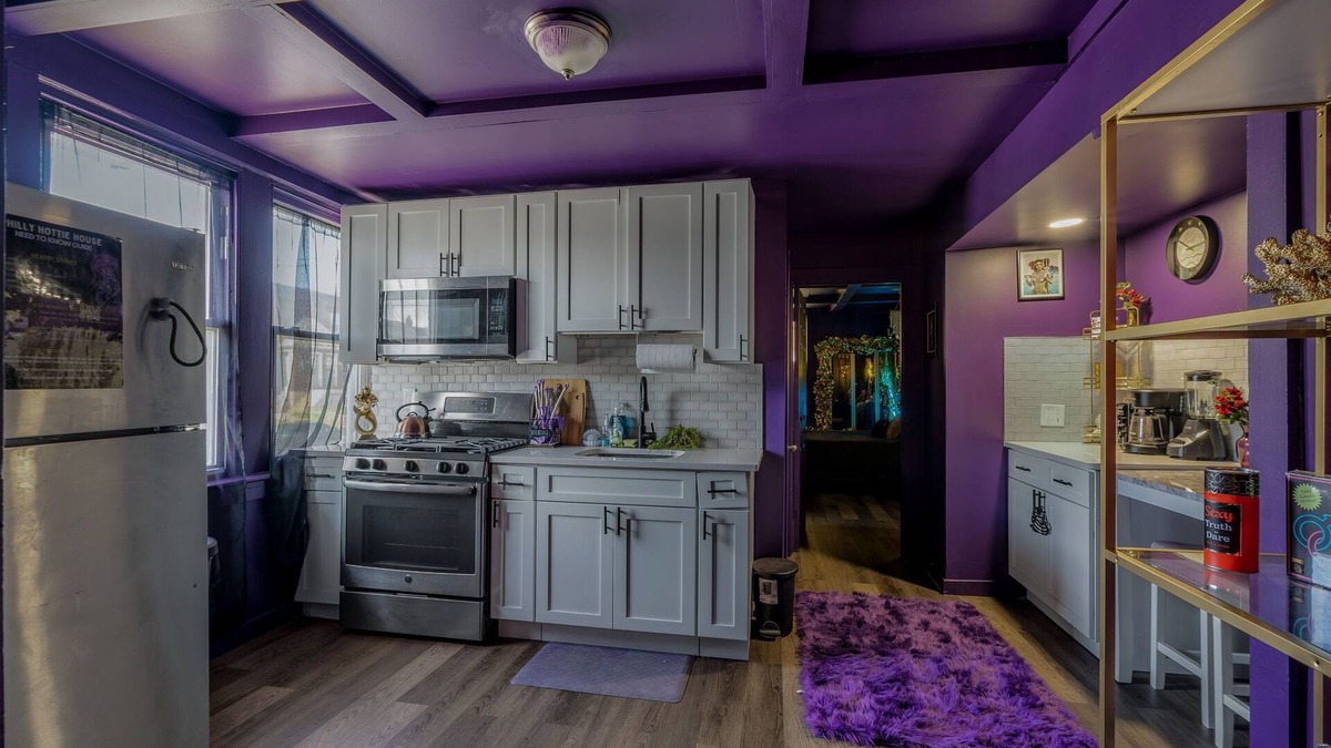 Delair Apartment | Siren's Cozy Cove: Hideaway 15min from Center CITY