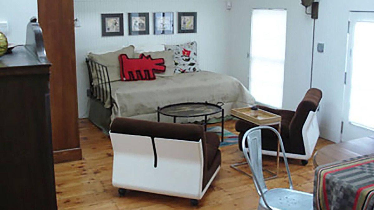 Greenport Cottage | Sirens Song Carriage House