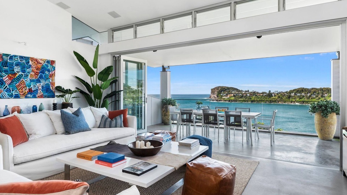 Whale Beach House | SIRIUS by Palm Beach Holiday Rentals