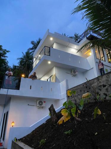 Sulawesi Hotel | SIRUS Resort Tagulandang