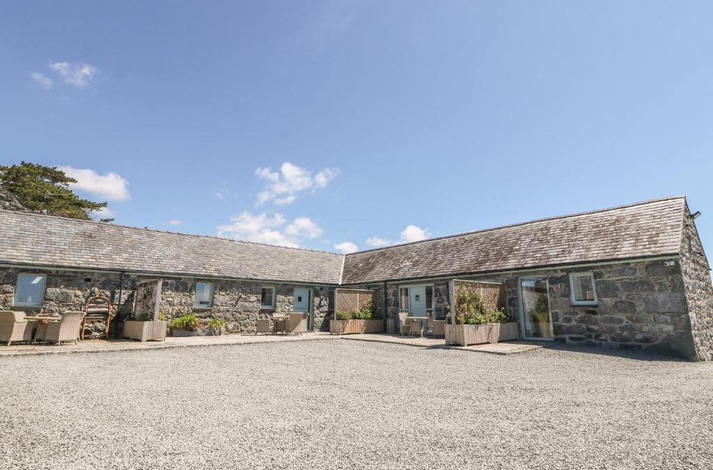 Talybont House | Sisial-y-Mor