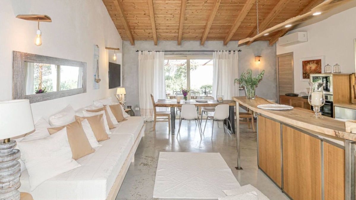 Arzachena Villa | Sispantu Sa 'oghe 'e su 'entu Cottage