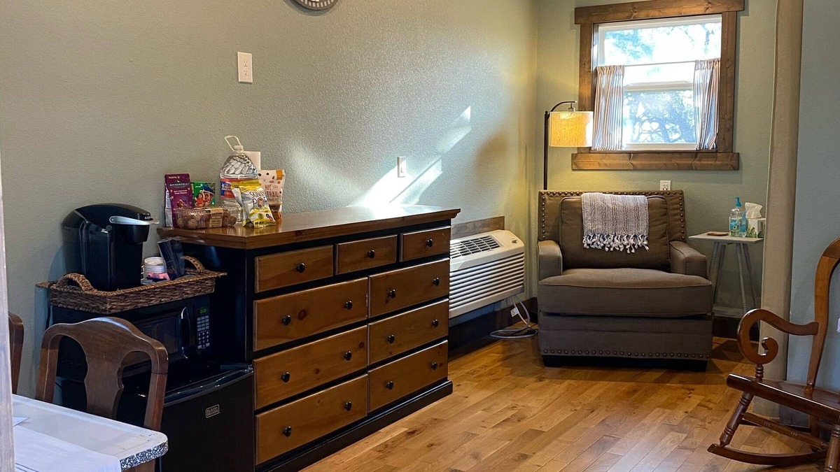 Boerne House | Sisterdale Cottage