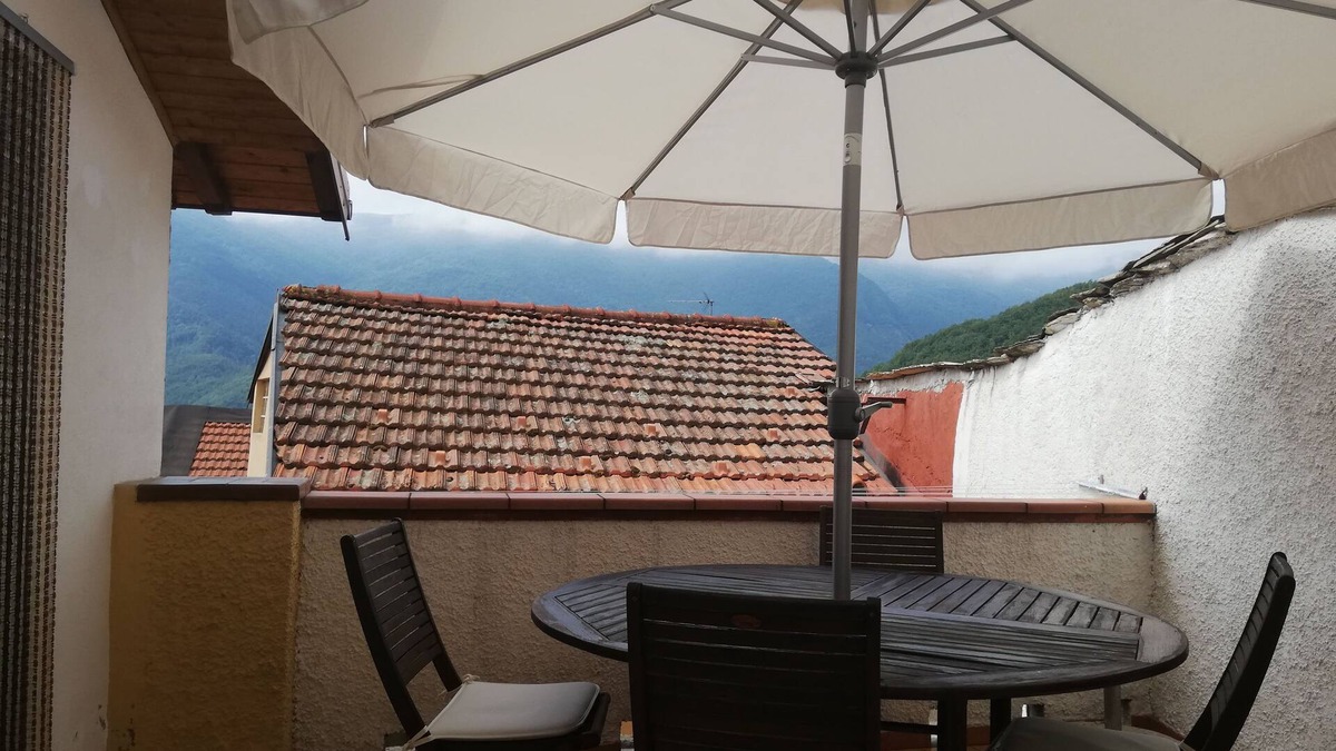 Pornassio House | Sisters Anselmi Amber apartment