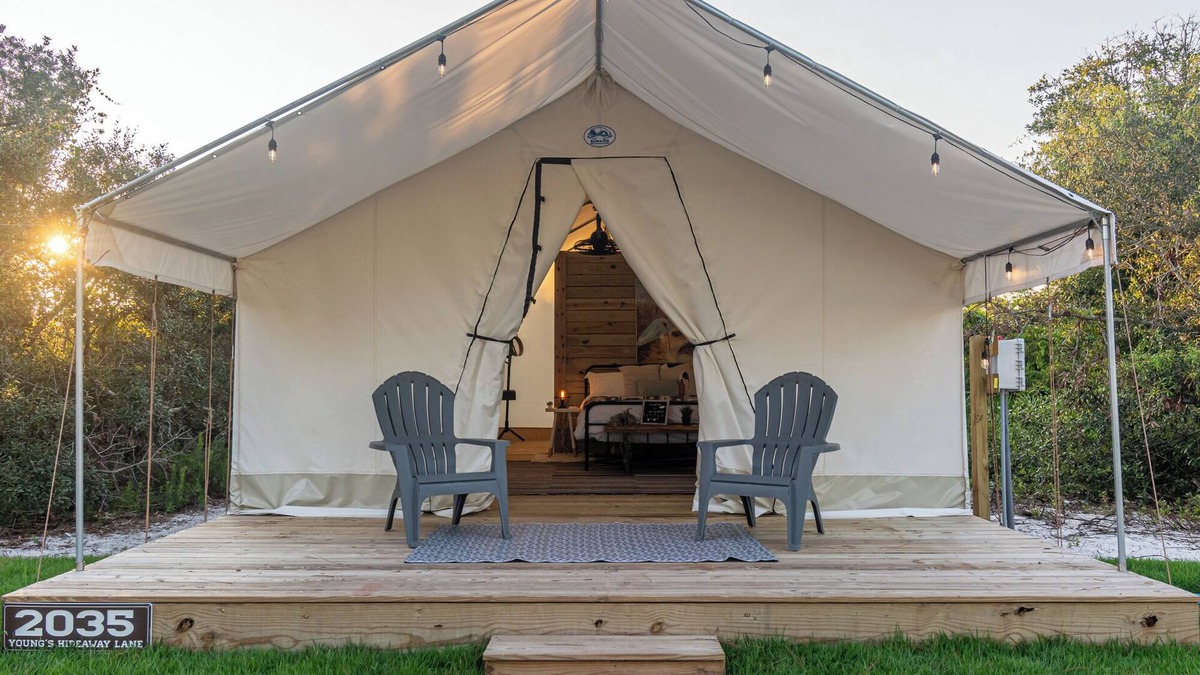 Orange Beach RV Rental | Site #03 Double Safari Tent with ensuite bath