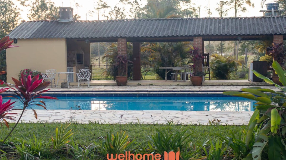 Sarapui House | Sitio em Sarapui com piscina e lareira