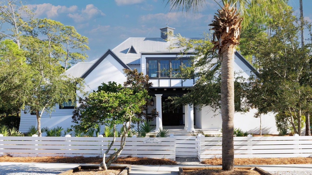 Sunnyside House | SITTIN' PURDY - LUXURY HOME ON LAKE CARILLON WITH A SHORT STROLL TO THE BEACH
