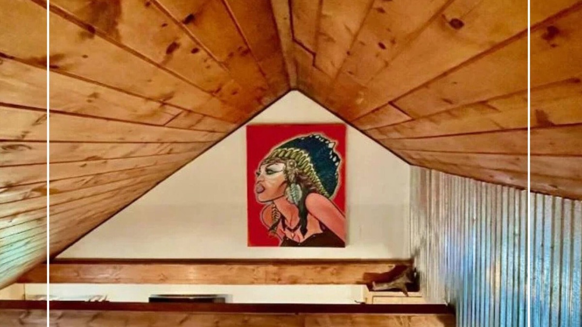 Newland Cottage | Sitting Bear Cottage in Gingercake Acres on the east side of Linville Gorge