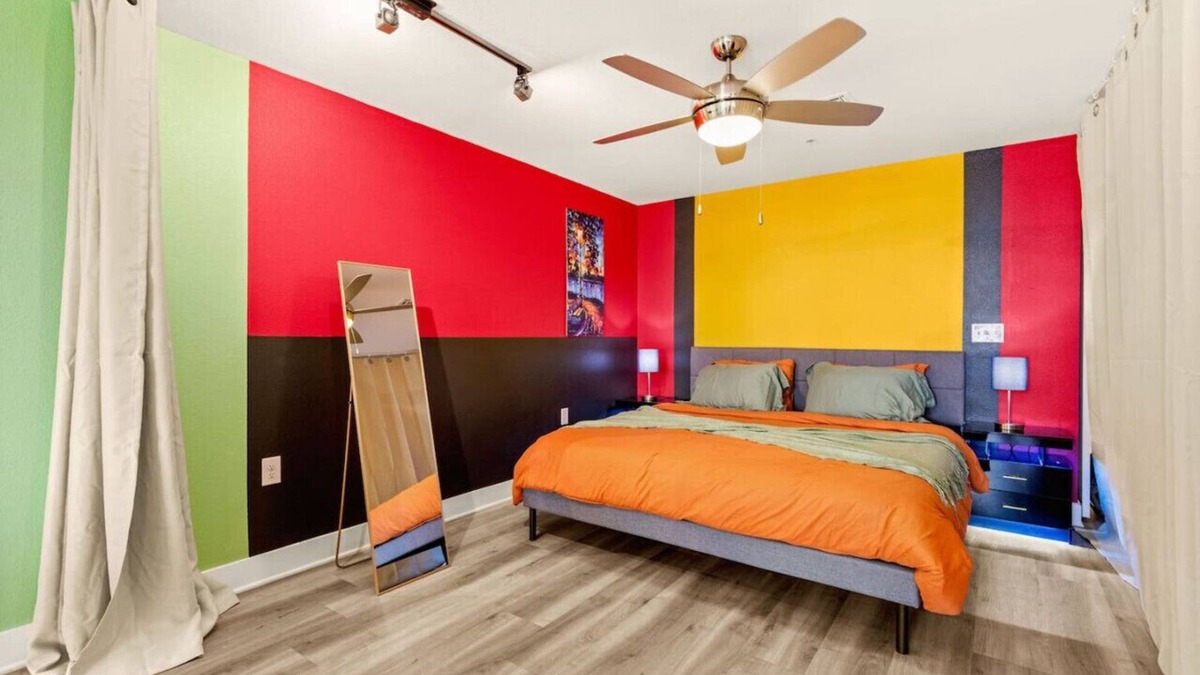 Wetmore Apartment | Six Flags/The Rim - Chic Modern Studio, King Bed