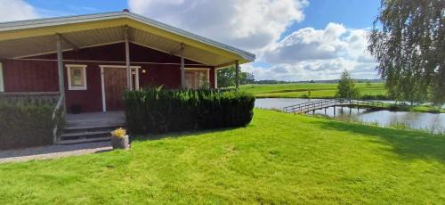 Vara Municipality Ski Chalet | Sjötorps säteris stugby