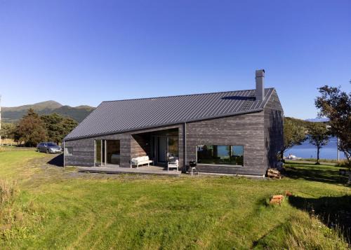 Bo Municipality Villa | Skagenhaugen Private Lodge