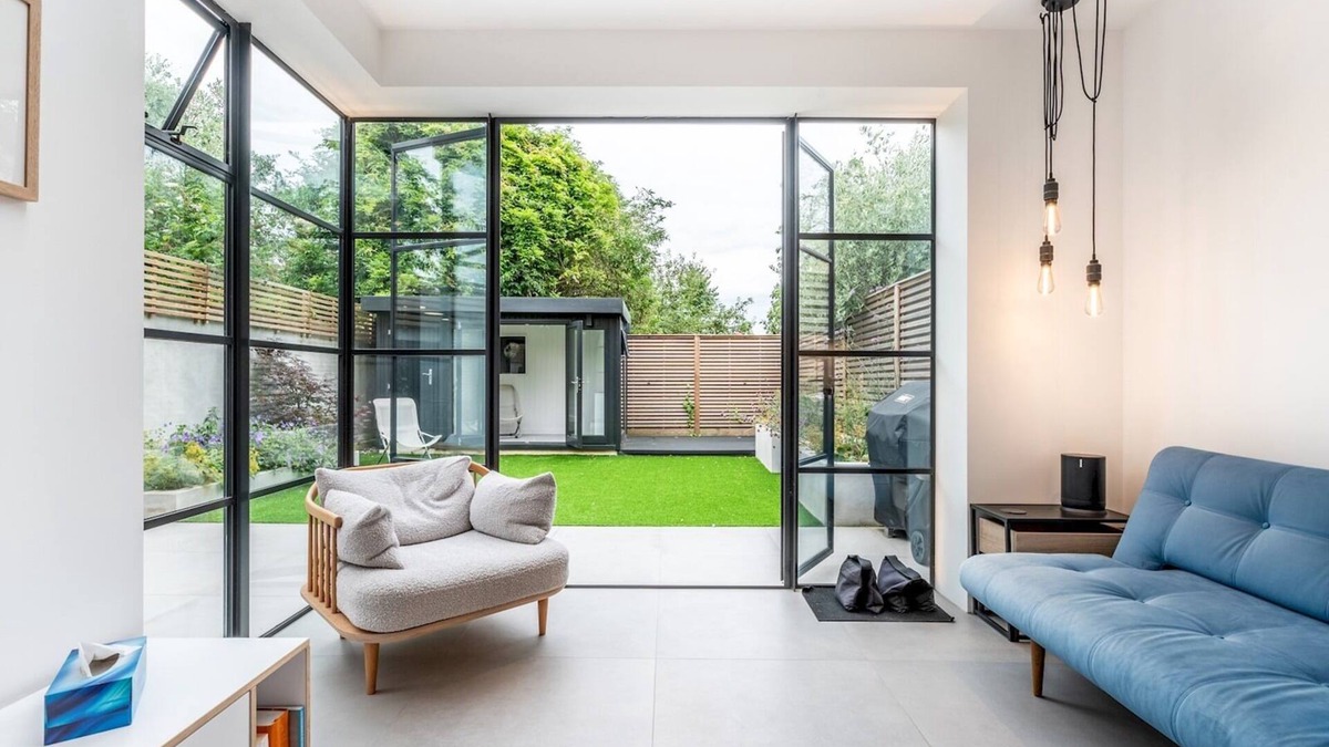 Twickenham Riverside House | Skandi chic Hideaway near river and transport | Pass the Keys