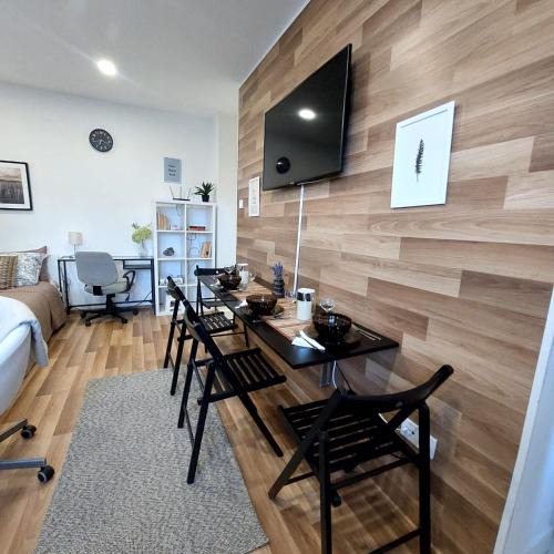 Dunaujvaros Apartment | Skandi Garzon