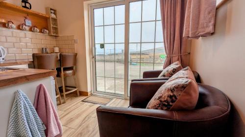 Portmagee Apartment | Skellig View Bluebell Rose & The Kerry Cliffs