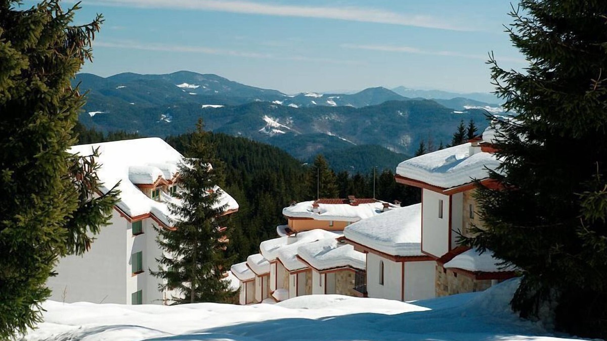 Pamporovo Ski Chalet | Ski Chalet at Pamporovo Village. Reduced monthly and weekly rates. 2 bed/2 bath