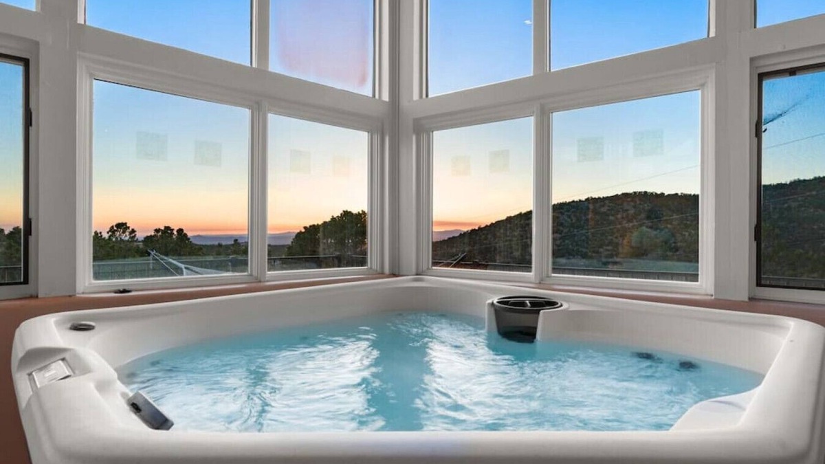 Santa Fe House | Ski Discounts! Pool, Spa, Views - Luxury Retreat