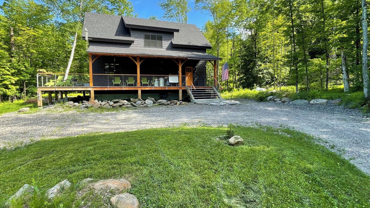 Waitsfield House | Ski house less than one mile from Sugarbush!