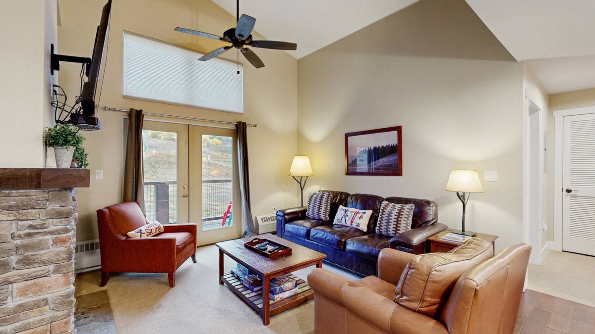 Silvercreek Condo | Ski-in/out condo w/slope side view w/hot tub and pool access - steps to lifts