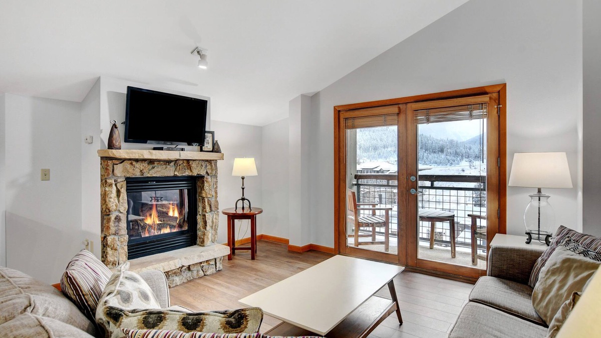 Winter Park House | Ski In Out Luxury Penthouse 1706 I Hot Tub I Gym I Great Views I Best Price I Discounted Attractions