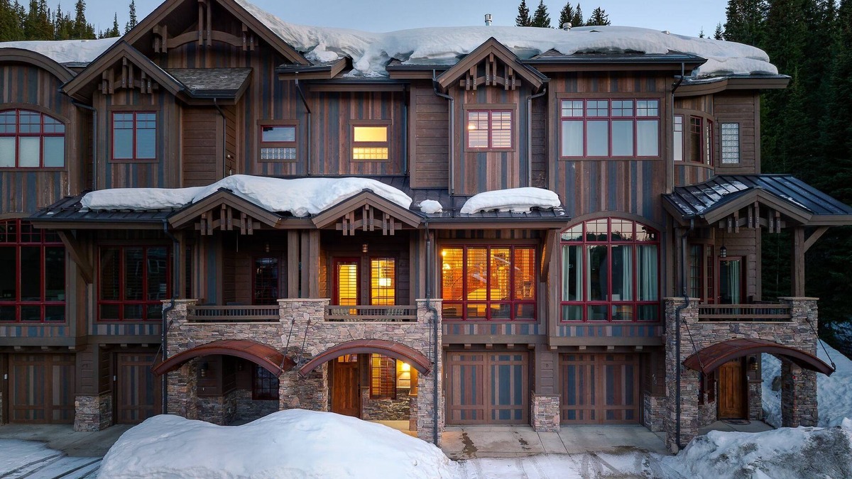 Winter Park House | Ski In Out Luxury Villa 452 I Private Hot Tub I Great Views I Best Price I Discounted Attractions