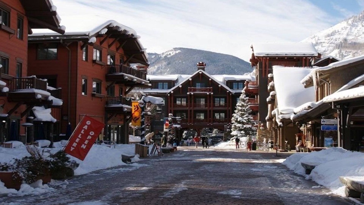 Aspen Villa | Ski-In/Out Resort, 3 bedroom at Ritz Aspen!