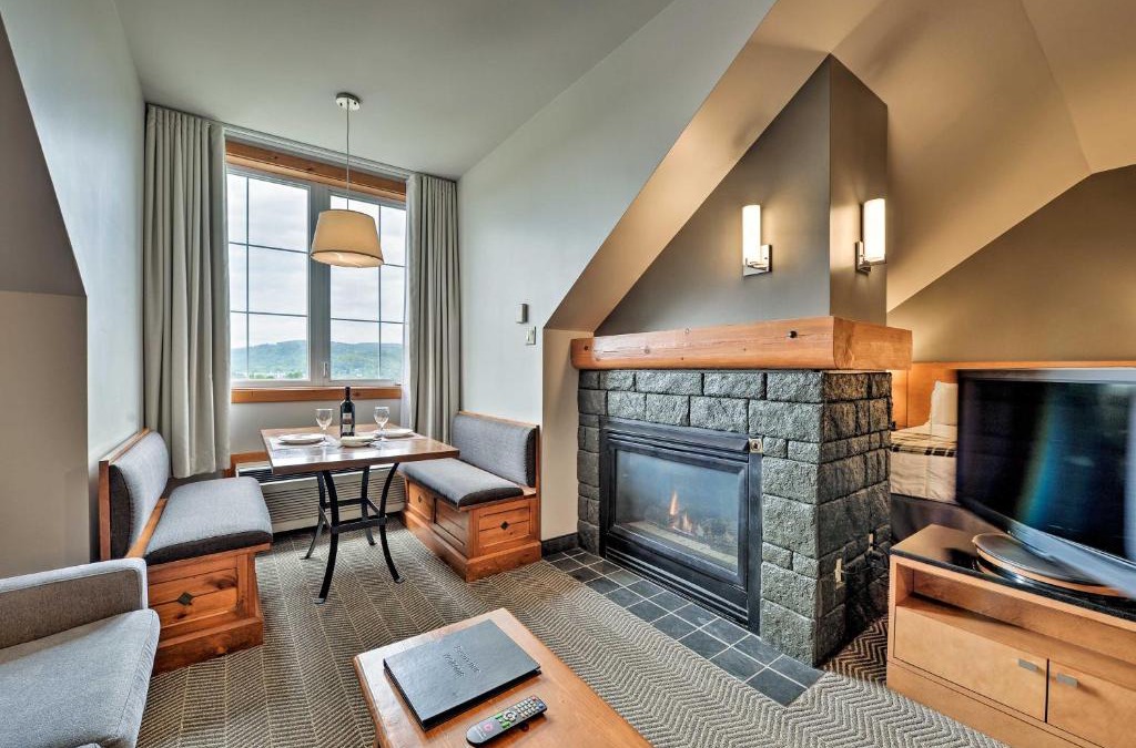 Mont-Tremblant Pedestrian Village Apartment | Ski-In/Out Studio on Mont Tremblant w/ Amenities!