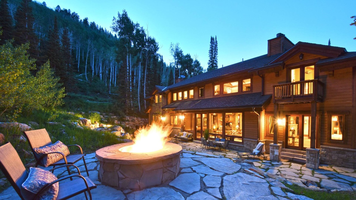 Park City House | Ski-in/Ski-Out 7 Bedroom Home w/ Movie Theater and Private Hot Tub