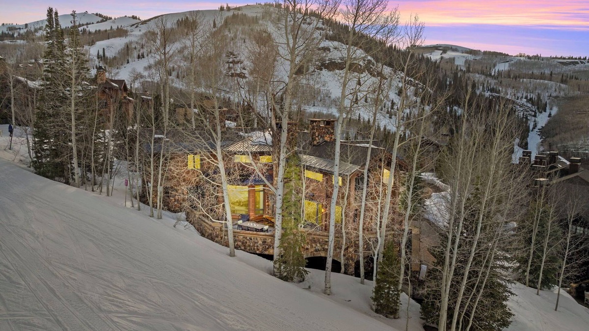 Empire Pass House | Ski-In Ski-Out Deer Valley Luxury Chalet, Hot Tub, Views, Fireplaces, Luxe Mountain Style