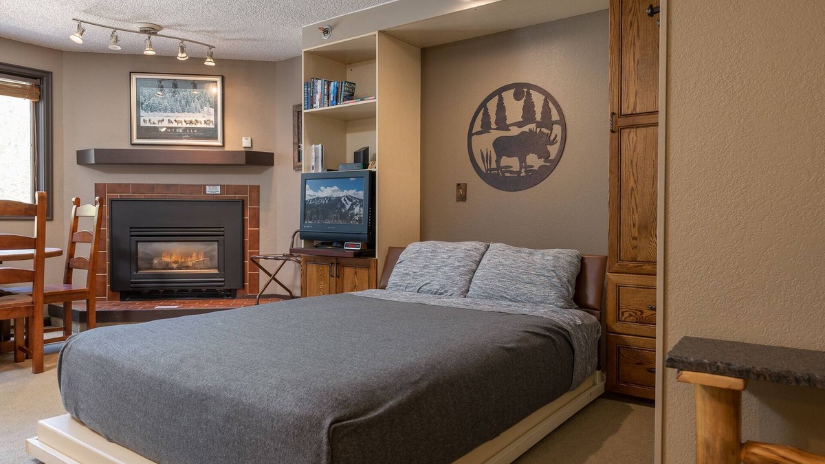 Winter Park Condo | Ski-in Ski-out Iron Horse Studio Condo D