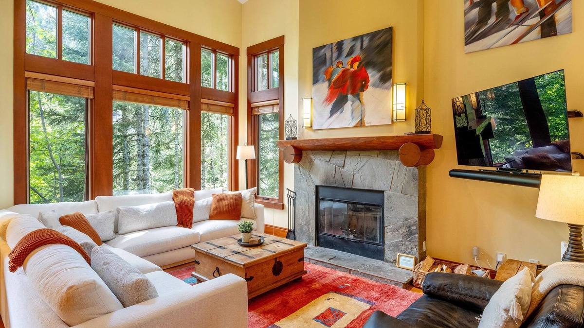 Nordic Estates House | Ski-In/Ski-Out | Spacious 4BR | Private Hot Tub | Double Garage | Managed by Aloha Whistler