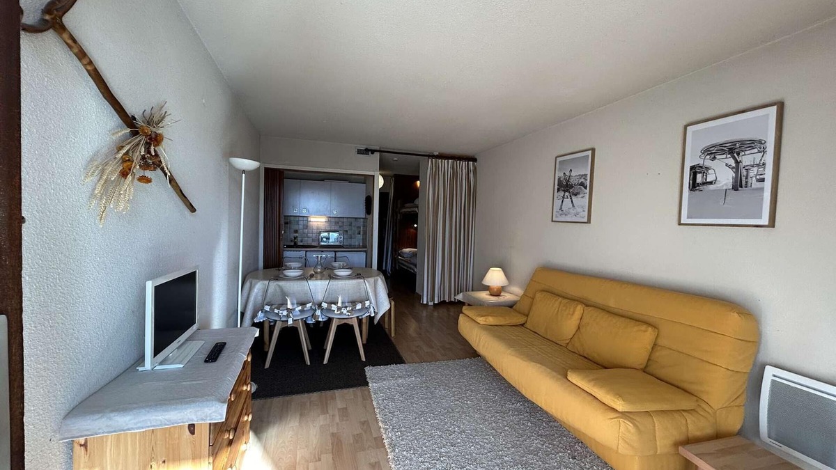 Montgenevre Apartment | Ski-In/Ski-Out Studio for 4 with Mountain Views, Balcony, and Parking