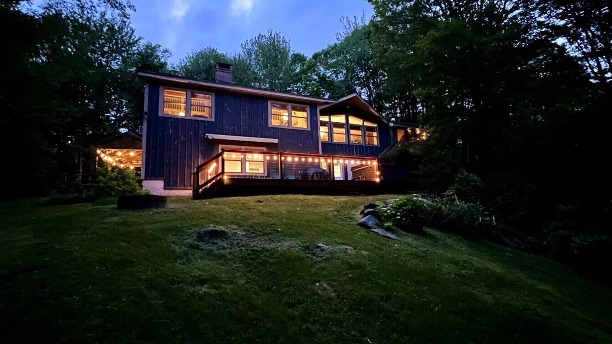 Wilmington Ski Chalet | Ski/Lake house for all seasons- Minutes to all