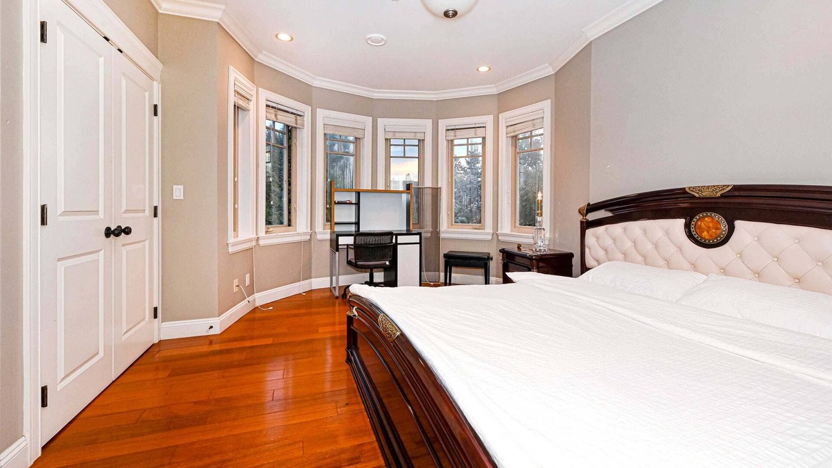Shaughnessy House | Ski Lover's 1-bedroom Suite B+C in Vancouver