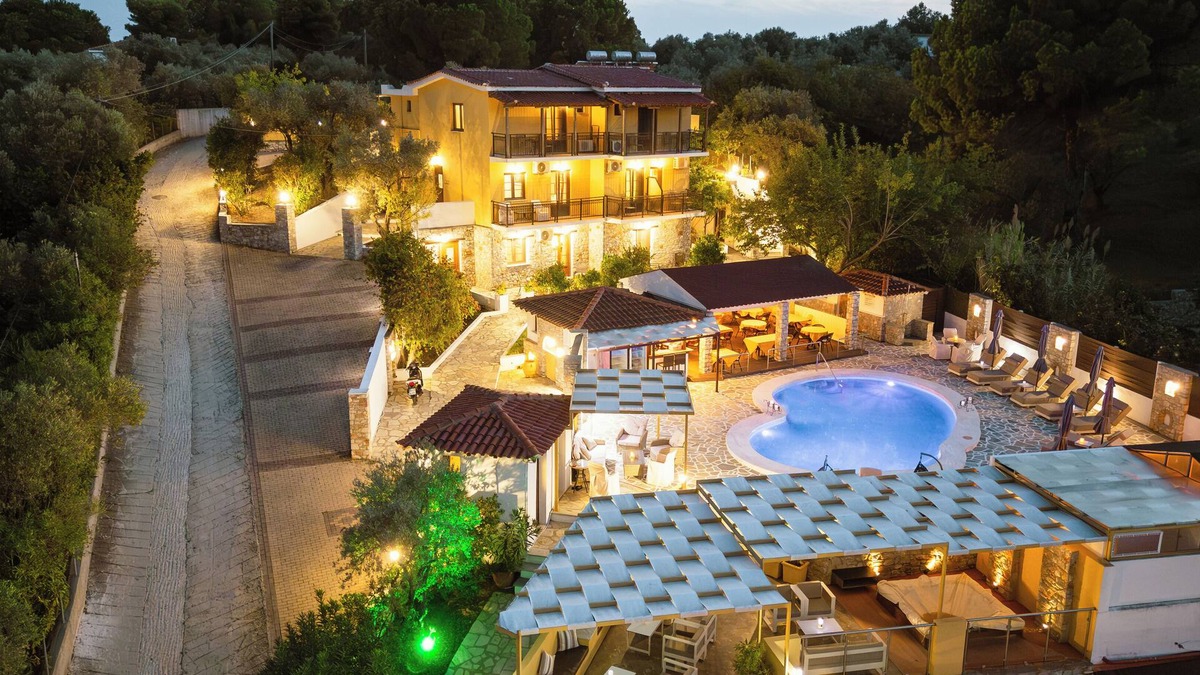 Troulos House | Skiathos Island Suites
