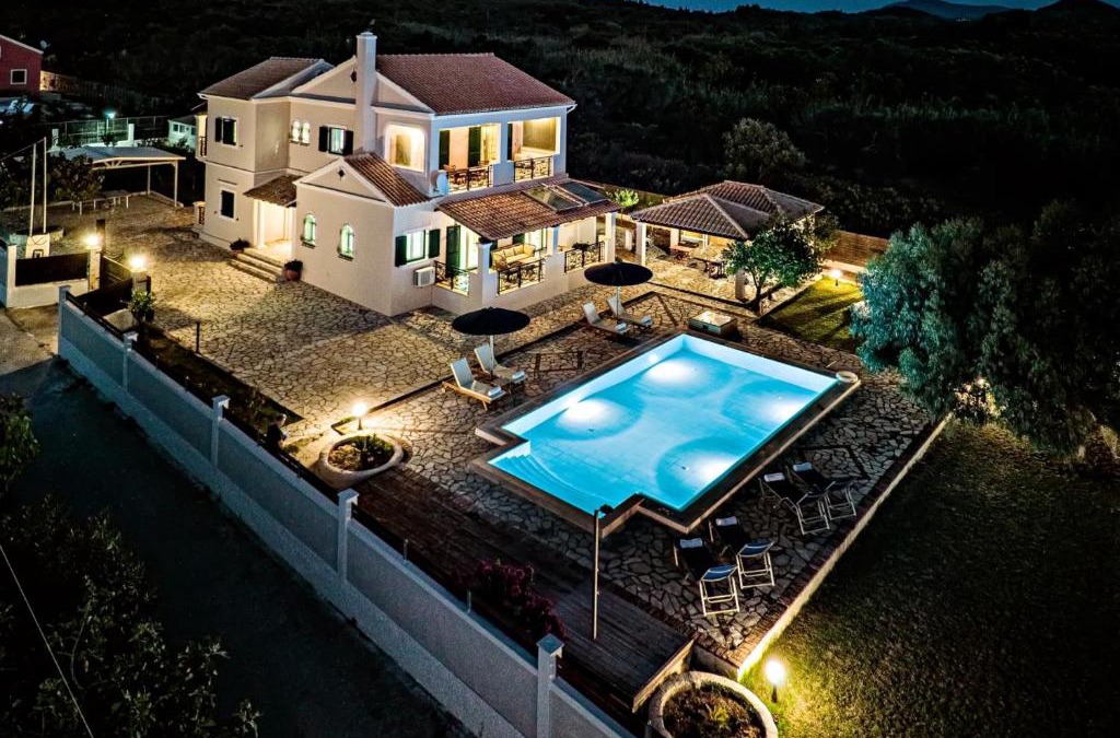 Agios Matthaios House | Skidi Beach house