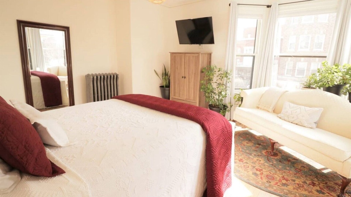 West End Hotel | Skolfield Inn | Parking | Self-check-in | Garden 2