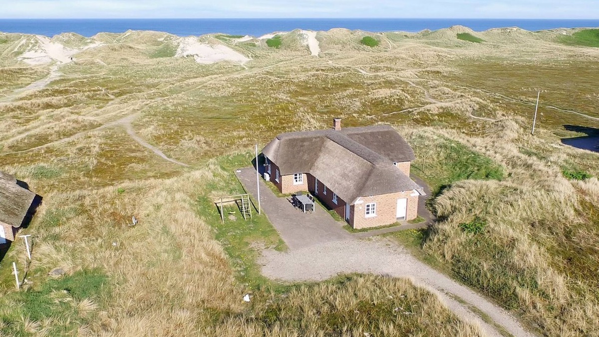 Houvig Strand House | "Skuli" - 200m from the sea by Interhome